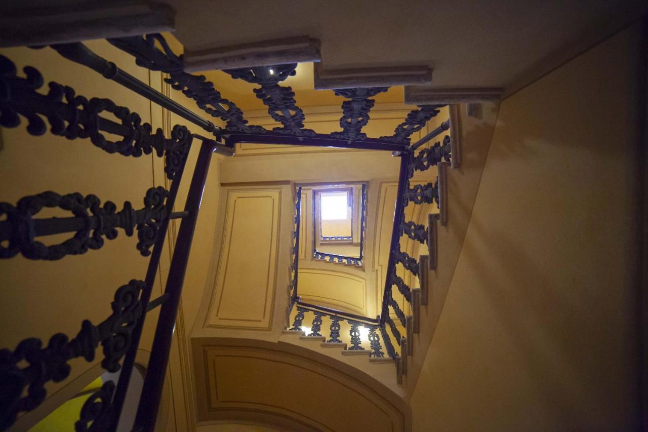 Hotel Rua Frati 48 In San Francesco Модена Екстериор снимка